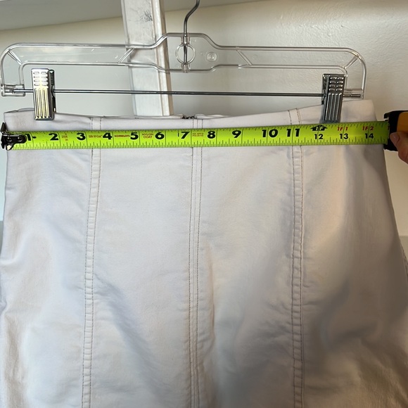 Free People White/ Ivory Mini Skirt - 12 US - Picture 4 of 7